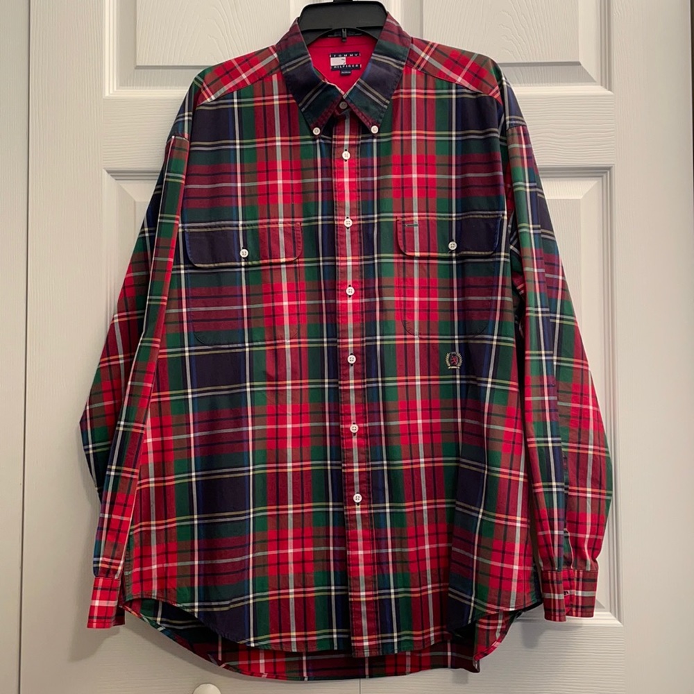 Tommy Hilfiger Men’s Plaid Button Down Shirt